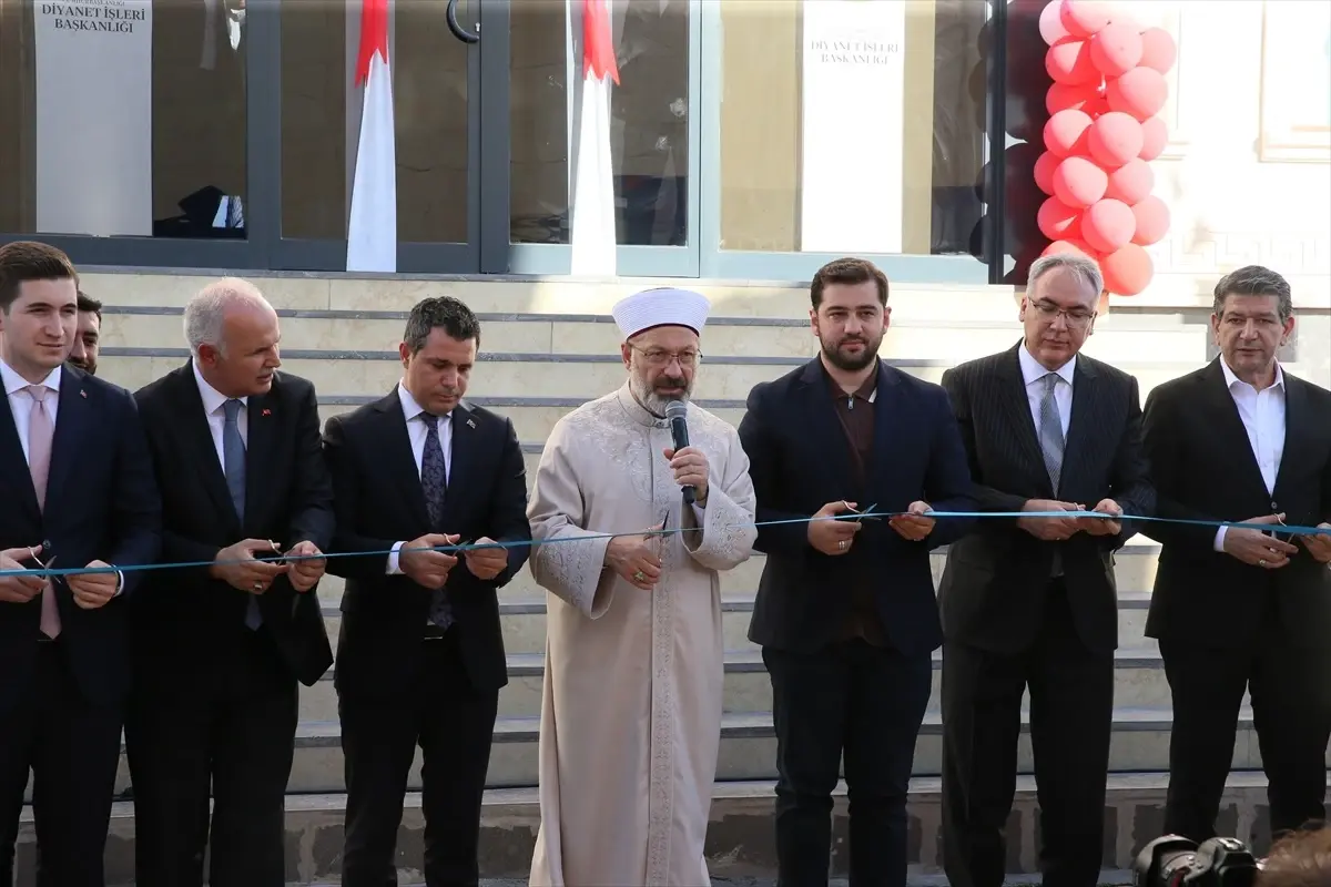 Ali Erbaş Kur'an Kursu Açılışında Konuştu
