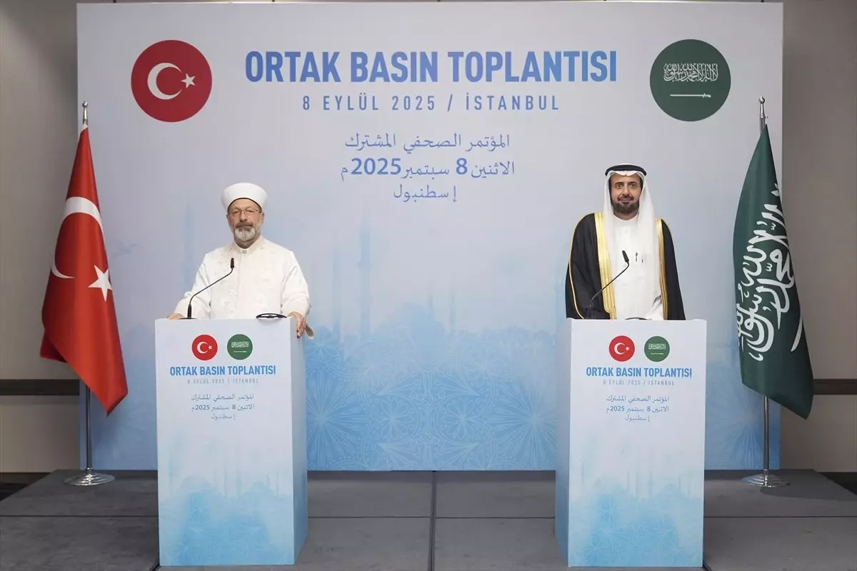 Diyanet İşleri Başkanı Erbaş Suudi Arabistan Hac ve Umre Bakanı Rabia'yla ortak basın toplantısında konuştu Açıklaması