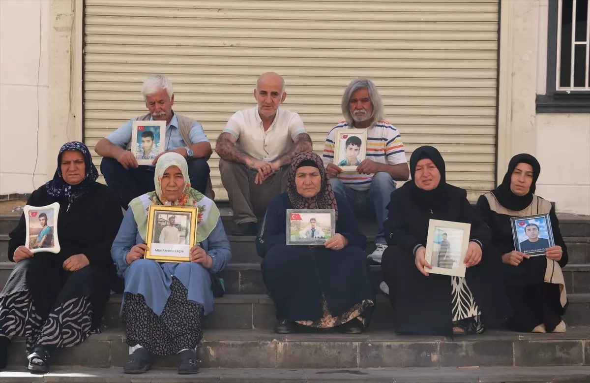 Diyarbakır Anneleri, Evlat Nöbetini 2220. Günde Sürdürüyor