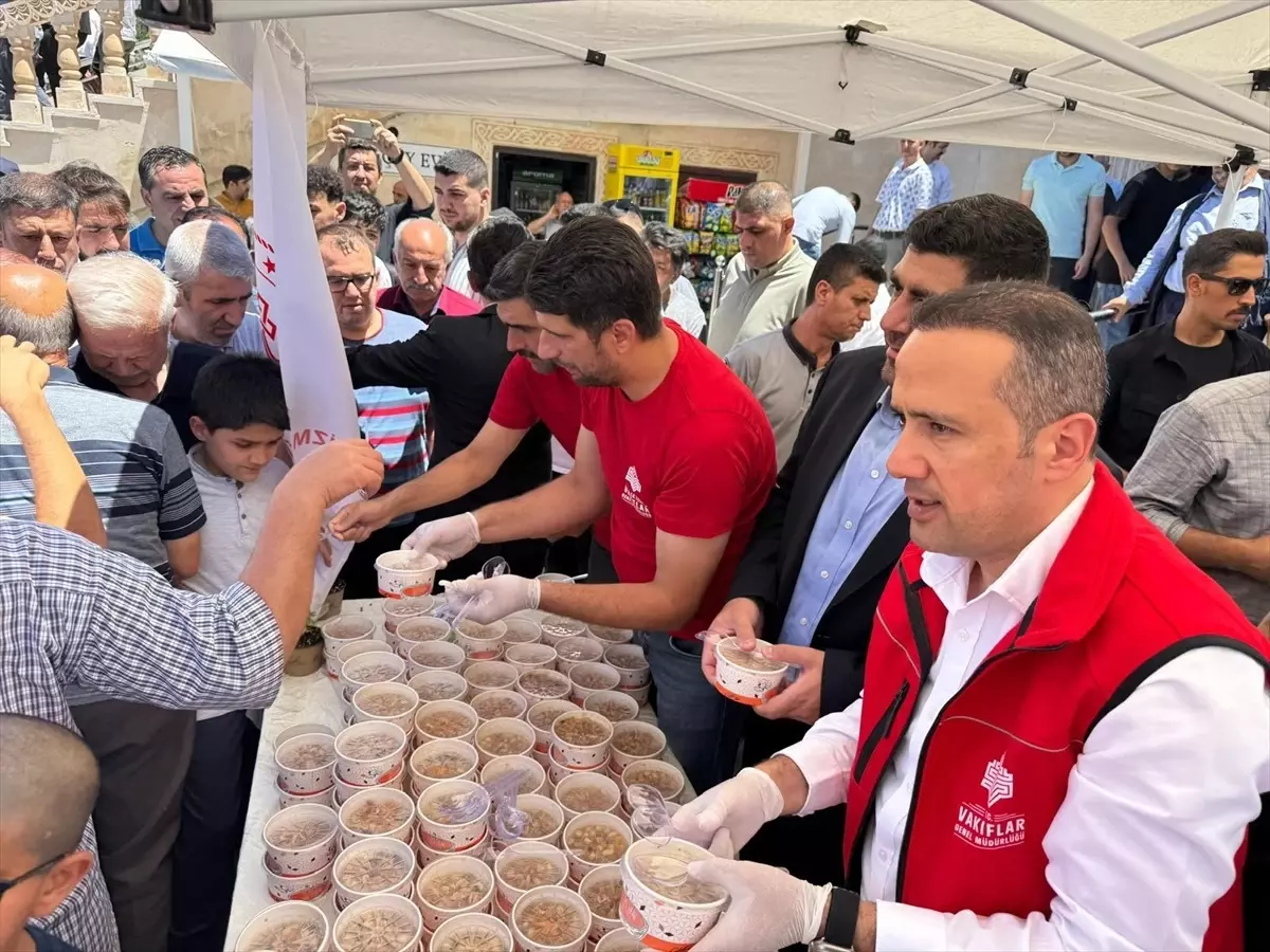 Diyarbakır ve Çevresinde Muharrem Ayı İkramı: 9 Bin Kişiye Aşure