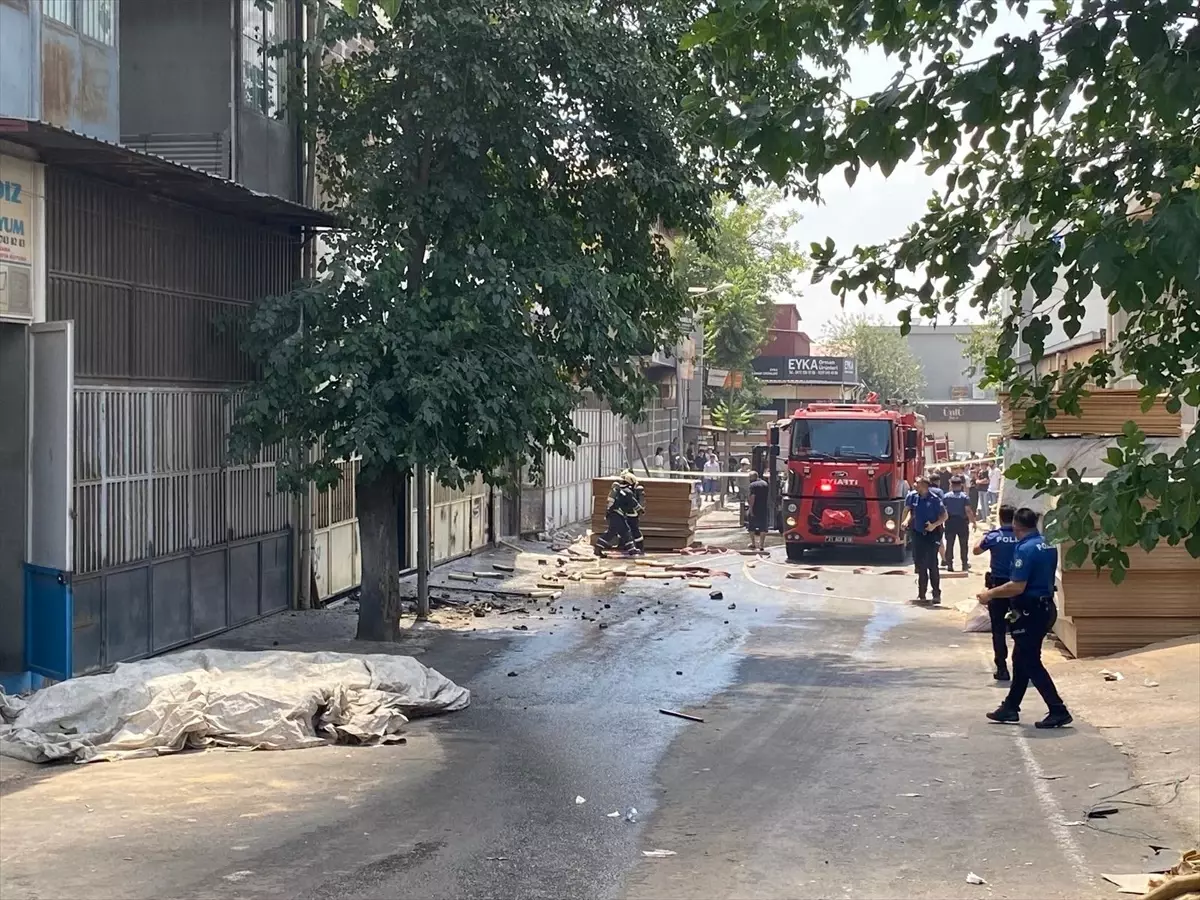 Diyarbakır'da Sanayi Sitesinde Yangın