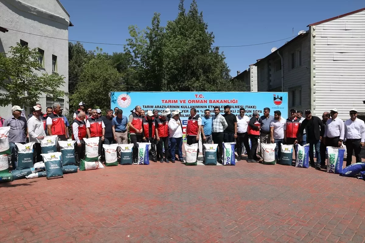 Diyarbakır'da Çiftçilere 141,5 Ton Soya Tohumu Desteği