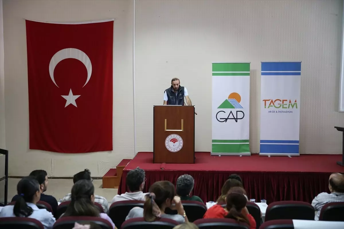 Diyarbakır'da Sürücüsüz Traktör Kullanma Projesi Tanıtıldı