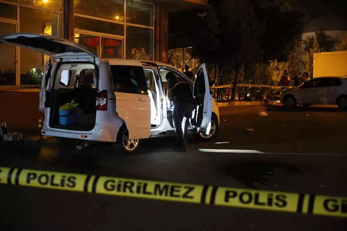 Diyarbakır'da Silahlı Kavga: 3 Yaralı