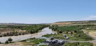 Dicle Nehri'nde Kaybolan Genç İçin Arama Çalışmaları Devam Ediyor