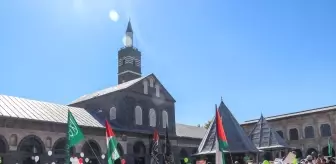 Diyarbakır'da 'Hayat Namazla Güzeldir' Etkinliği Düzenlendi