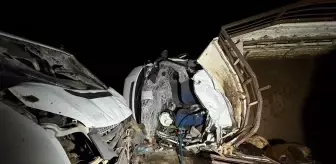 Diyarbakır'da Trafik Kazası: 2 Ölü, 1 Yaralı