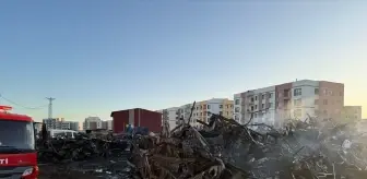 Diyarbakır'da İşçilerin Kaldığı Konteynerlerde Yangın Çıktı