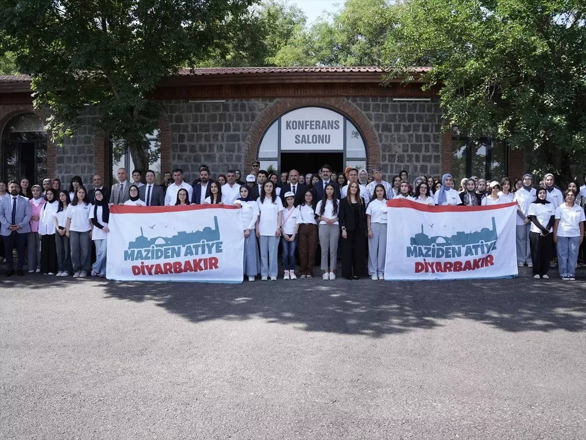 Diyarbakır'da 'Maziden Atiye Diyarbakır' öğrenci programı başladı