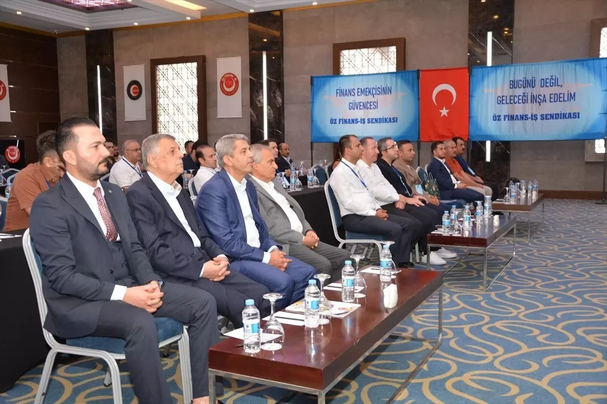 Öz Finans İş Sendikası Diyarbakır Bölge Başkanlığı 2. Olağan Genel Kurulu Yapıldı
