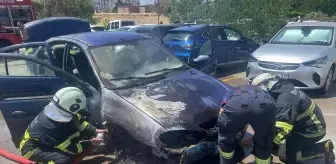Diyarbakır'da Park Halindeki Otomobilde Yangın Çıktı
