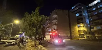 Diyarbakır'da Sallanan Bina Tahliye Edildi