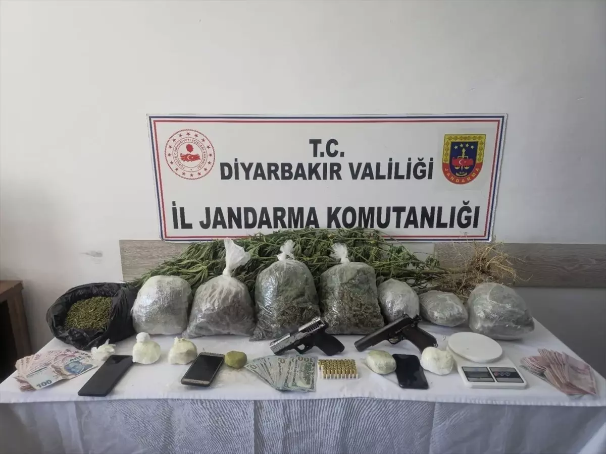 Diyarbakır'da Uyuşturucu Operasyonlarında 36 Kişi Hakkında İşlem Yapıldı