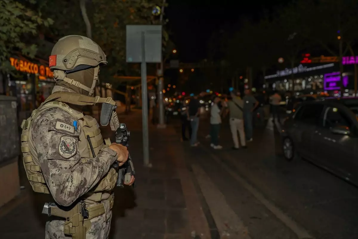 Diyarbakır'da 'Narko Hançer' Uygulaması: 300 Polisle Uyuşturucu Operasyonu