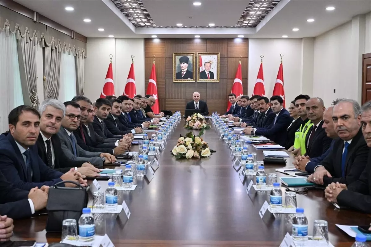 Diyarbakır'da Yeni Eğitim Öğretim Yılı Hazırlıkları Toplantısı