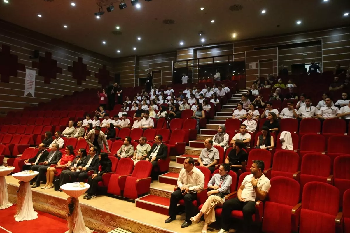 Diyarbakır'da Yoğun Bakımda Güncel Yaklaşımlar Sempozyumu Gerçekleşti