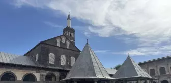 Diyarbakır, eşsiz güzellikleriyle yerli ve yabancı turistlerin gözdesi oluyor