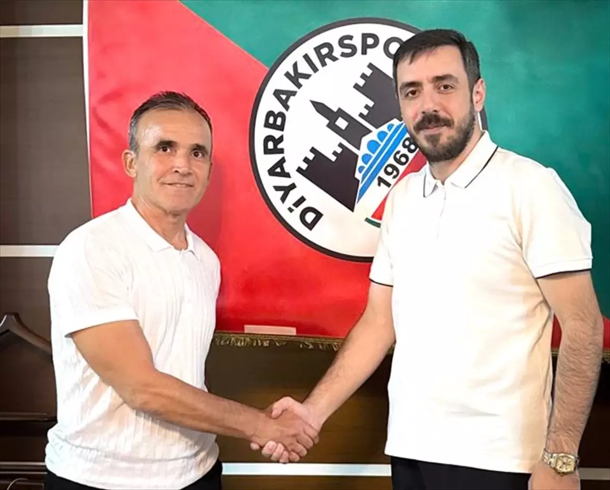 Diyarbakırspor Hüseyin Özcan ile Anlaştı