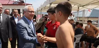 Doğanşar 56. Ahmet Ayık Karakucak Güreşleri Başladı