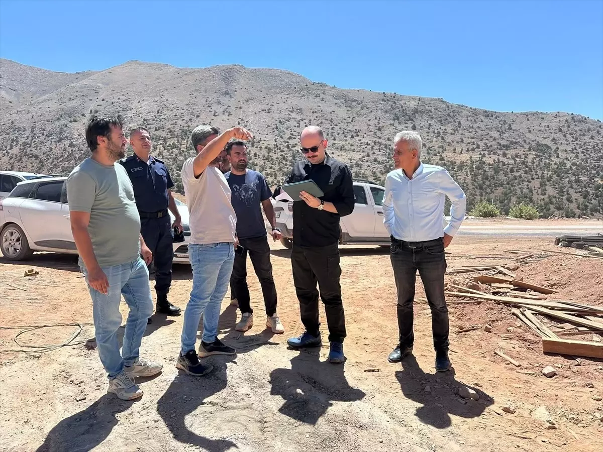 Doğanşehir Kaymakamı Sungur'dan deprem konutlarına inceleme