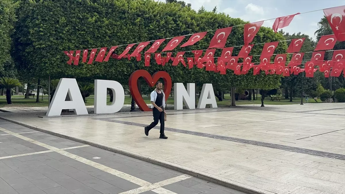 Adana, Mersin ve Osmaniye'de Aşırı Sıcak Hava Vatandaşları Bunaltıyor