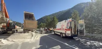 Domaniç'te Trafik Kazası: Bir İşçi Yaralandı