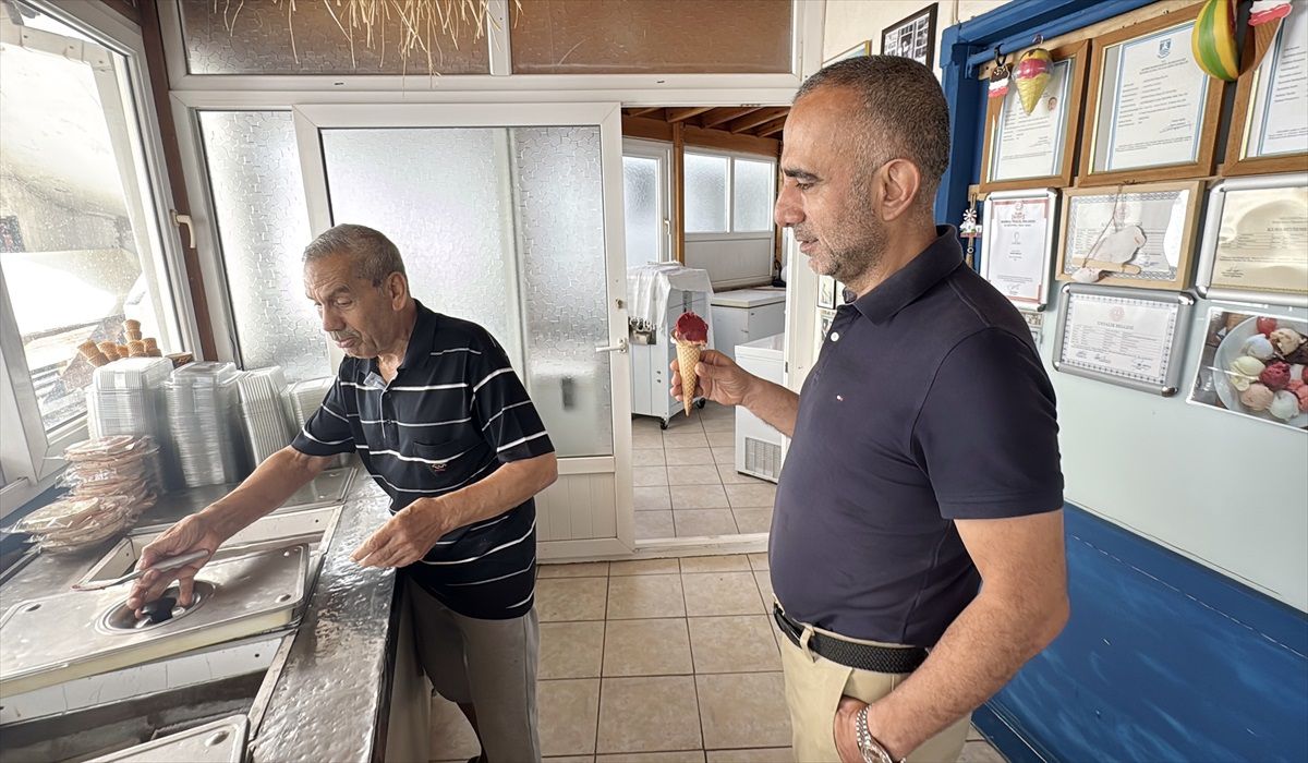 65 Yıldır Doğal Dondurma Üreten Usta: Muharrem Özkaplan