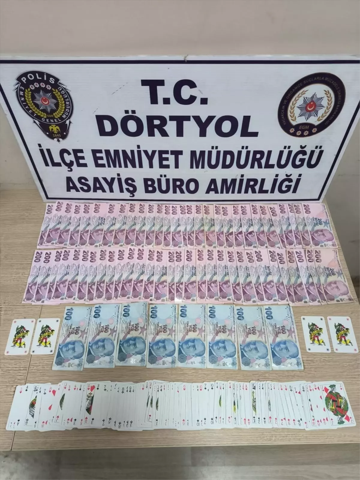 Dörtyol'da Kumar Operasyonu: 4 Kişiye Ceza Kesildi