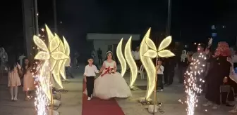 Down Sendromlu Gülsüm'ün Düğün Hayali Gerçekleşti