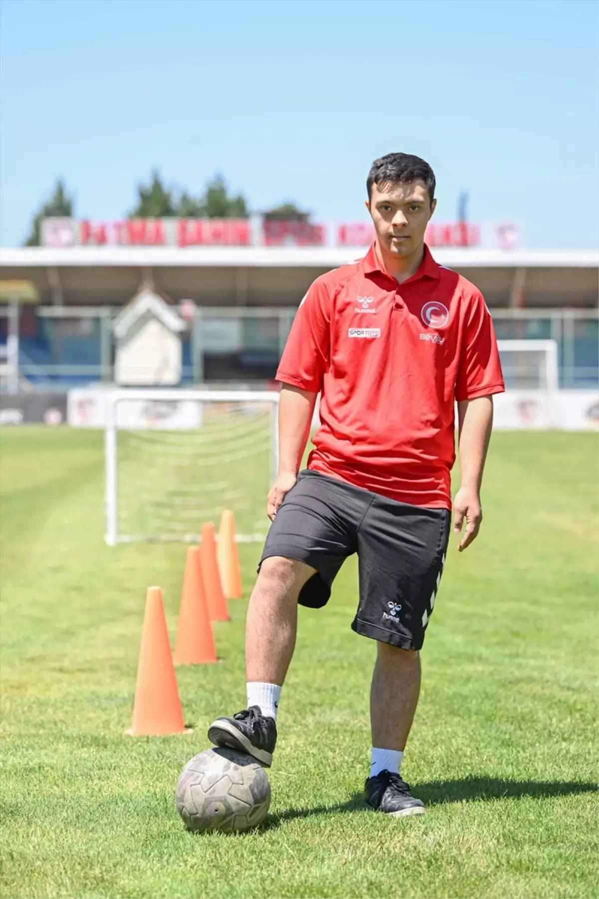 Down Sendromlu Yasin Kadir Çayır'dan Futbolda Büyük Başarı