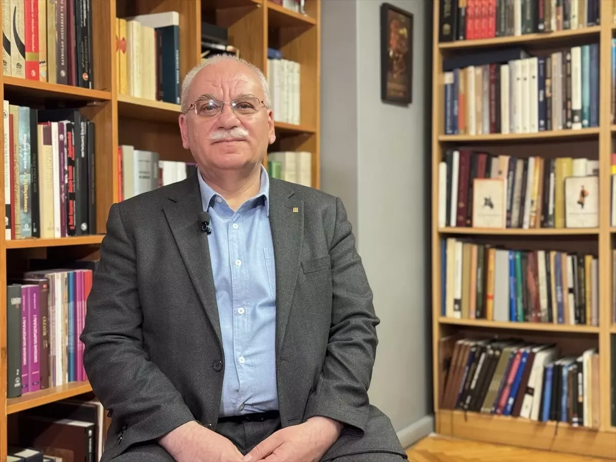 Dr. İsrafil Kuralay, seyahat yazılarının hikayesini AA'ya anlattı Açıklaması
