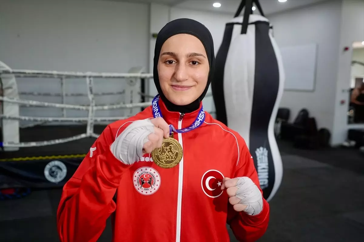 Fatma Çeken, Muaythai Dünya Şampiyonu Olmayı Başardı