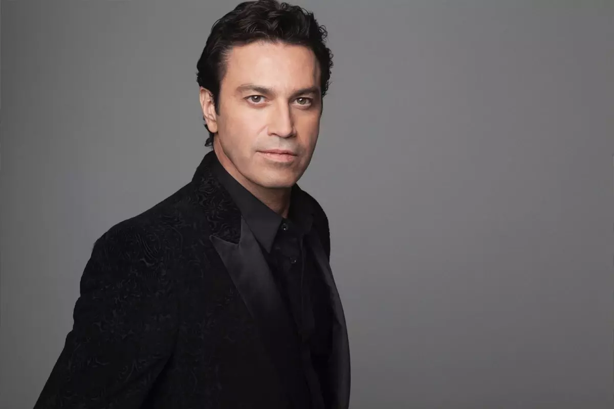 Dünyaca ünlü tenör Mario Frangoulis Türkiye'ye geliyor