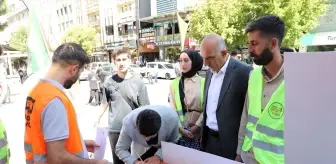Gazzeli Çocuklar İçin 'Boş Sıralar' Etkinliği Düzenlendi