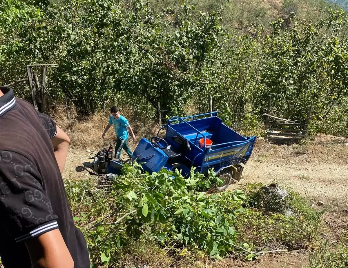 Düzce'de Tarım Aracının Devrilmesi Sonucu 4 İşçi Yaralandı