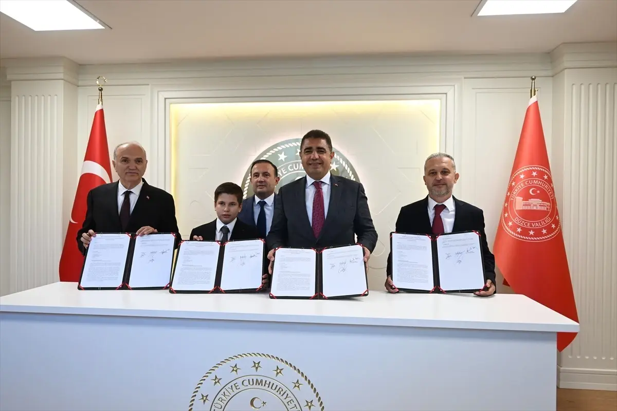 Düzce'de Aile Sağlığı Merkezi İçin Protokol İmzalandı