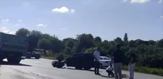 Düzce'de Tarım Aracı Kamyonla Çarpıştı: Sürücü Hayatını Kaybetti