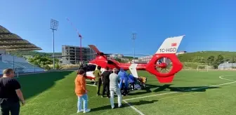Düzce'de Genç Kız Ambulans Helikopterle İzmir'e Nakledildi