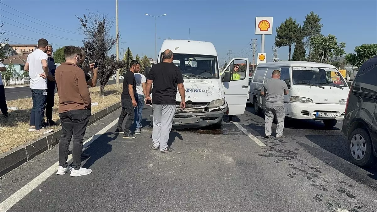 Düzce'de Zincirleme Kaza: 6 İşçi Yaralandı