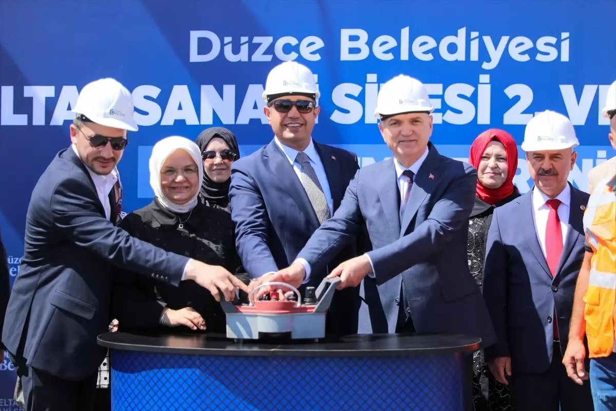 Düzce'de Yeni Sanayi Sitesinin Temelleri Atıldı