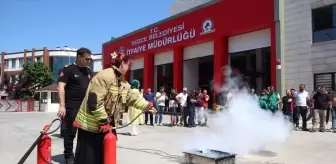 Düzce'de Akaryakıt İstasyonu Çalışanlarına Yangın Güvenliği Eğitimi Verildi
