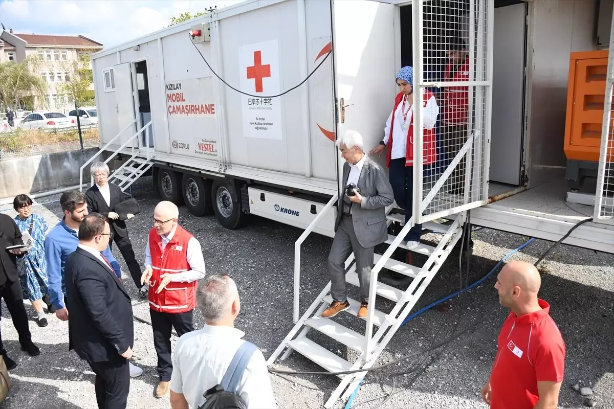 Japon Akademisyenler Düzce Depremi'ni İncelemek Üzere Kaynaşlı'da