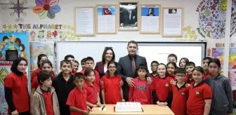 Vali Selçuk Aslan, Sınıf Başkanı Alper Cinel'i Ziyaret Etti