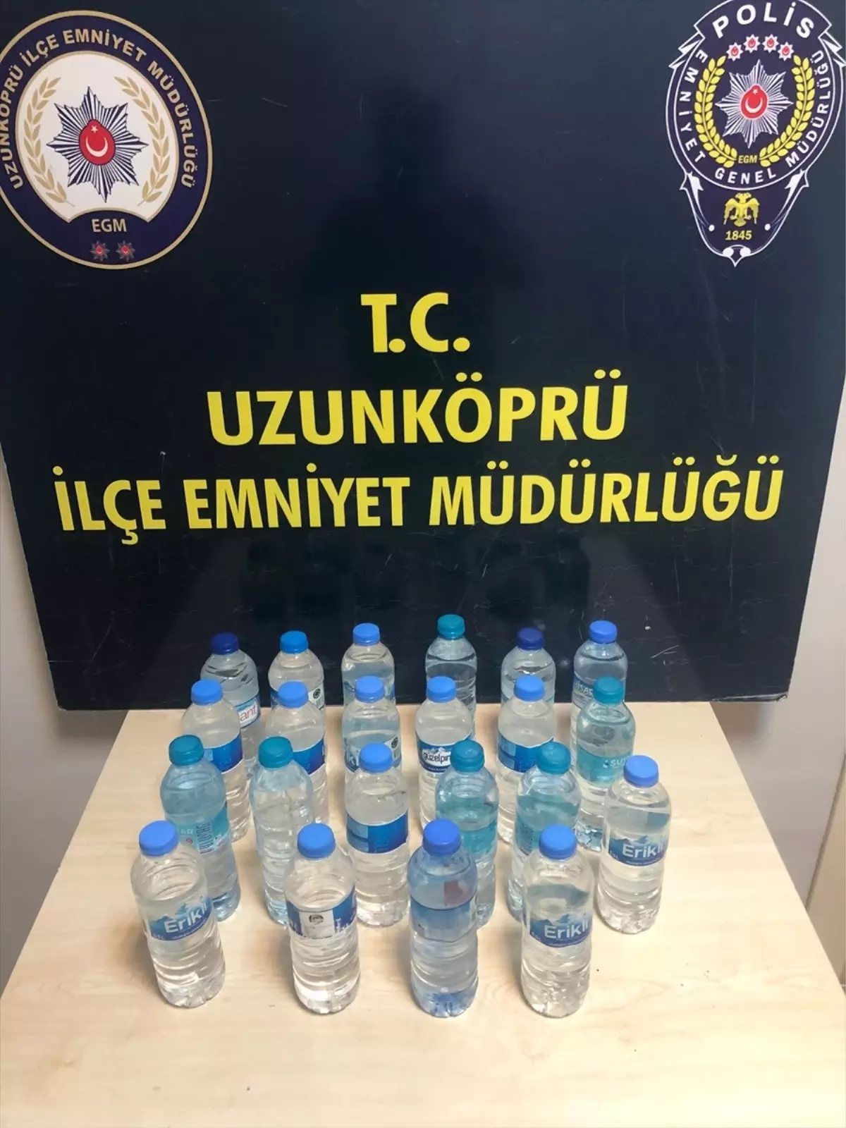 Edirne'de Sahte Alkollü İçi Operasyonu: 11 Litre Ele Geçirildi