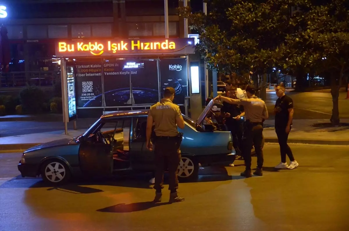 Edirne'de Asayiş ve Trafik Denetimi: Uyuşturucu ve Bıçak Ele Geçirildi