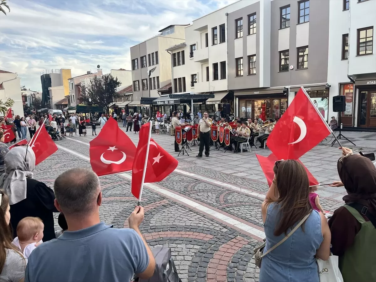 Edirne'de 30 Ağustos Zafer Bayramı Konseri Düzenlendi