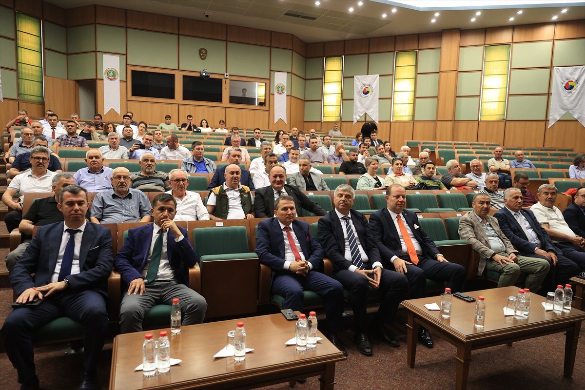 Edirne'de Çiftçilere Buğday Hasadı Bilgilendirme Toplantısı