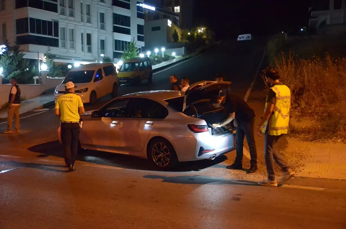 Edirne'de Trafik ve Asayiş Denetimleri: Kaçan Şüpheliler Yakalandı