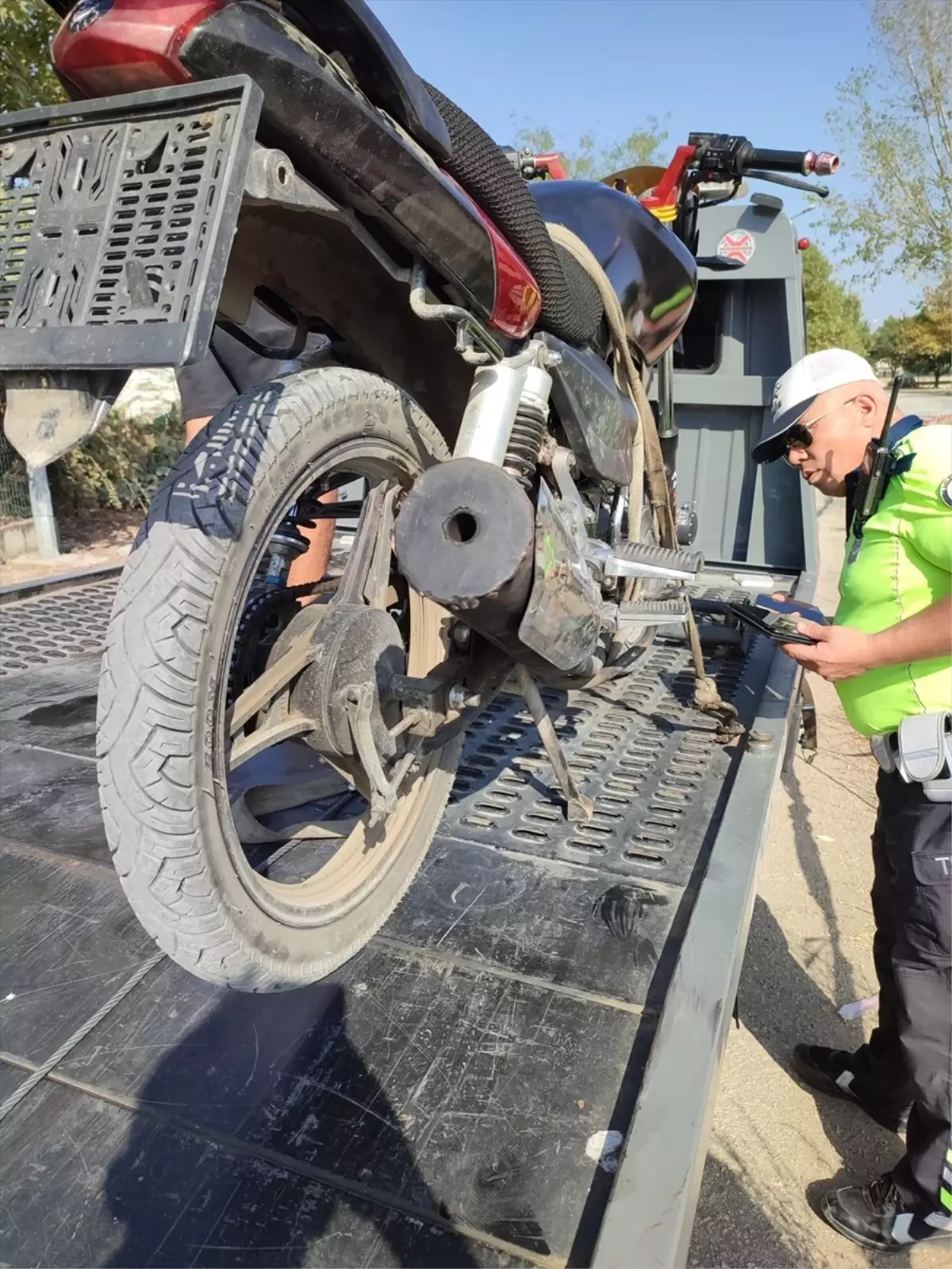 Ehliyetsiz Motosiklet Sürücüsüne Kaçış Sonrası Ceza
