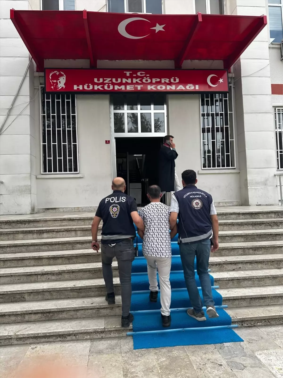 Uzunköprü'de Göçmen Kaçakçılığı İddiasıyla Bir Kişi Tutuklandı